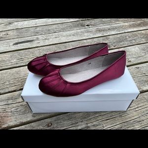 David's Bridal 7.5 Ballet Flats